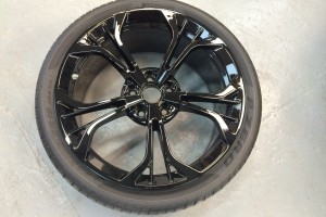 Aston Martin wheel refurbishment II